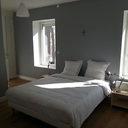 Bull'It Hotel Saint-Genis-Laval Rom bilde