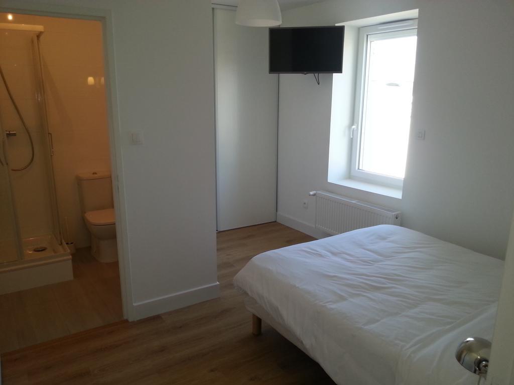Bull'It Hotel Saint-Genis-Laval Rom bilde