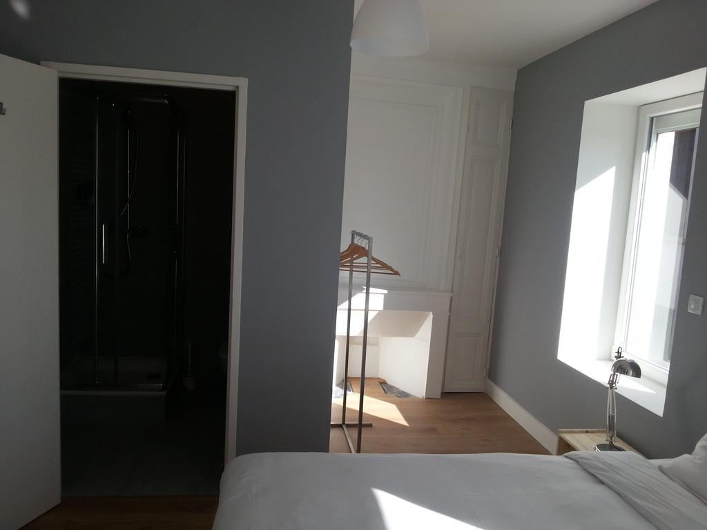 Bull'It Hotel Saint-Genis-Laval Rom bilde